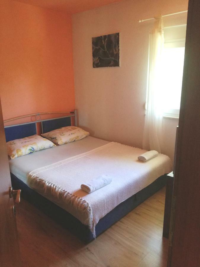 Apartman Mari Trogir Zewnętrze zdjęcie